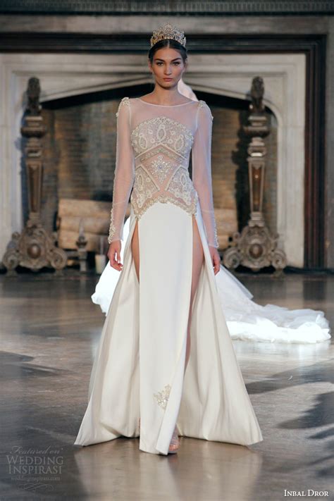 Short wedding dresses can also look attractive and beautiful and they can also make you feel like a fairytale princess. Inbal Dror Fall 2015 Wedding Dresses | Wedding Inspirasi