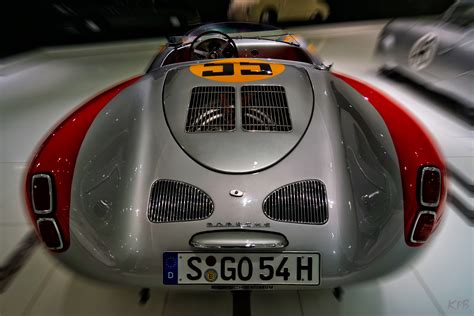 It's beautiful, quick, and has a dark history for being the car that killed actor james dean. Porsche 550 Spyder Foto & Bild | autos & zweiräder ...