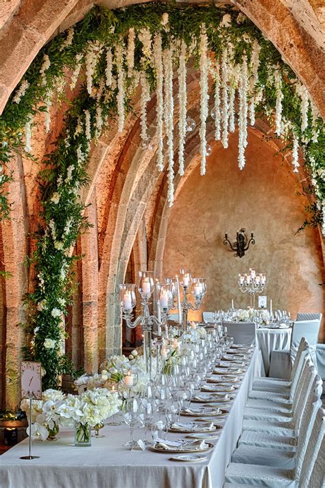 Real wedding: A romantic day in Ravello, Italy, with a Lazaro wedding