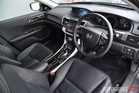 Get the motor trend take on the 2015 accord with specs and details right here. Honda Accord Sport Hybrid review (video) | PerformanceDrive