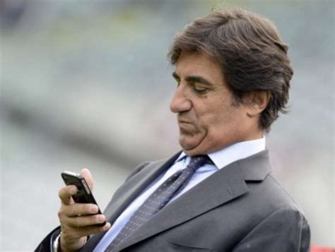 Prima di questa importante esperienza, urbano cairo ha lavorato come assistente di silvio berlusconi presso il gruppo fininvest, come direttore commerciale e vicedirettore generale di publitalia '80 e come amministratore delegato di arnoldo mondadori editore, settore pubblicitario. urbano cairo risana i conti de la7 vendendo belotti del ...
