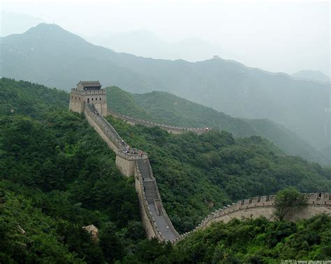 Pembinaan tembok besar china adalah seiringan dengan pembinaan piramid di mesir, taj mahal Tamadun Asia Tenggara: Dunia BARU 7 Keajaiban