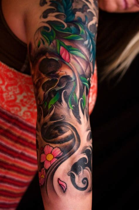 Skull sleeve tattoos are quite a common sleeve tattoo design, worn commonly by men. Amazing Sleeve Arm Tattoo Design