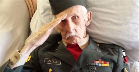 Veteran 98 Dons Uniform In Bed For Salute Hours Before Death Cbs News
