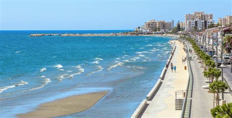 Direkte strandlagefamilienfreundliche anlage sonne satt am sandstrand: Hotels in Larnaca: günstig nach Zypern