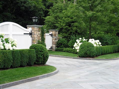 Herringbone Driveway Driveway Gate Driveway Pier Landscape Design