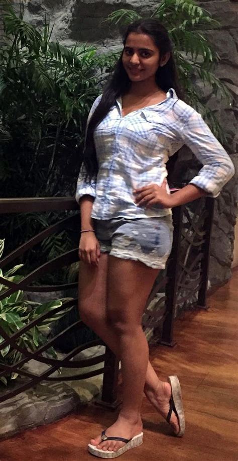 Manasa Himavarsha Telugu Actress T Hot Legs Photo Indiancelebblog Com