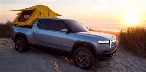 Rivian Unveils All Electric Pickup Truck With Unbelievable Specs Ev Info