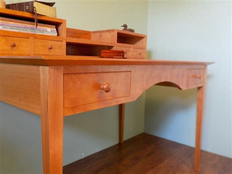 Hand Made Shaker Writing Desk By The Hillger Furniture Company
