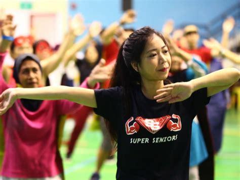Ite Students Get Active With Super Seniors