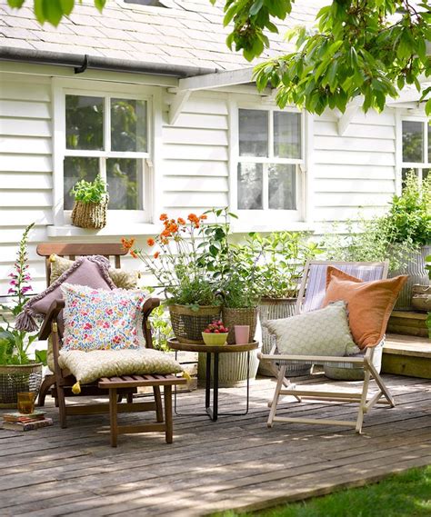 12 Cottage Patio Ideas Pretty Spaces For Relaxing Outdoors Country