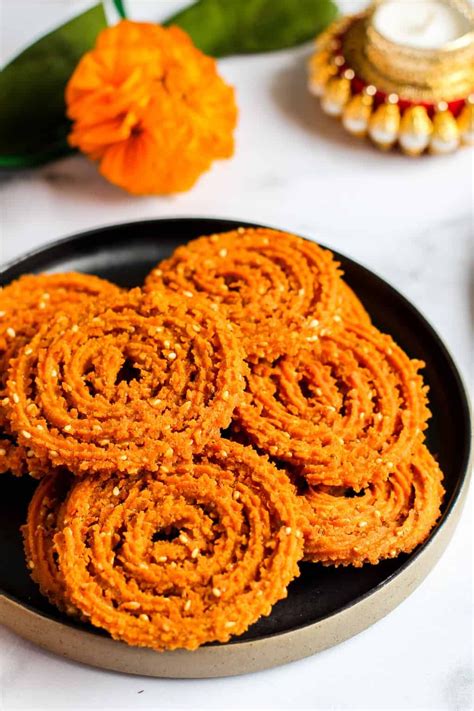 Traditional Maharashtrian Bhajani Chakli | Recipe | Food ...