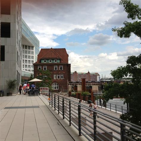 Die eigene ferienwohnung in hamburg hafencity. Hamburg Hafencity soooo beautiful | Hamburg