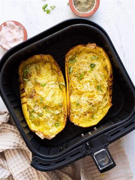 Easy Air Fryer Spaghetti Squash