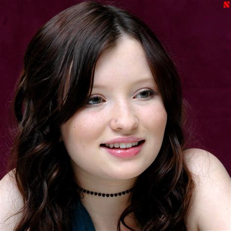 Emily Browning Photo Gallery