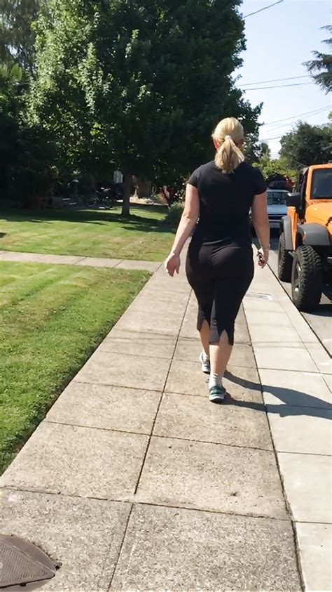 Plump Ass Mature Pawgs Compilation Photo