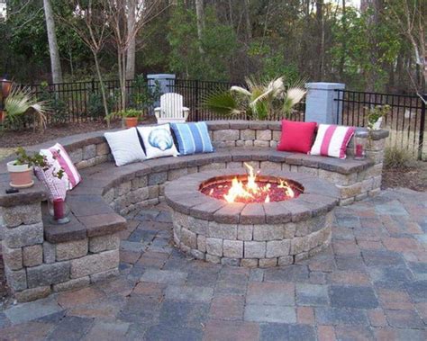 22 Fantastic Small Patio With Fire Pit Home Decoration And