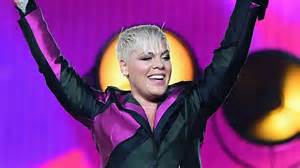 Pink Apologises To Fans For Cancelling Her Show At The Last Minute It Hot Sex Picture