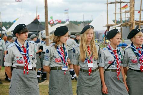 Pin by ScoutingAllDay on Poland ZHP Girl Guides Uniform | Guides uniform, Fashion, Girl guides