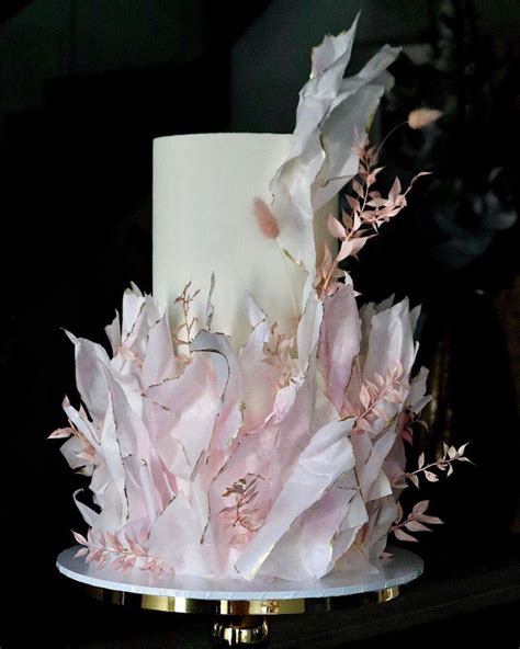 21 Beautiful Pink Birthday Cakes For Ladies Artofit