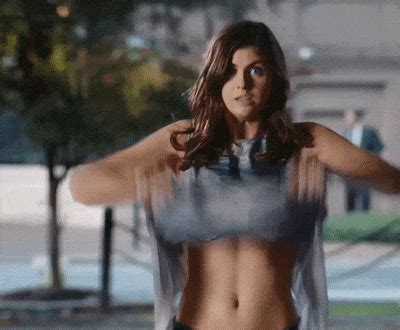 Famous Girls Stripping 13 Gifs