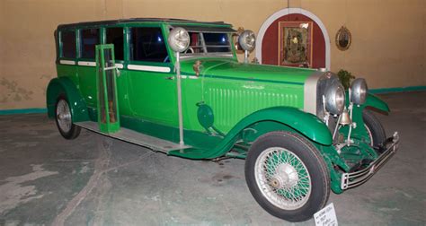Auto World Vintage Car Museum Ahmedabad (Entry Fee ...