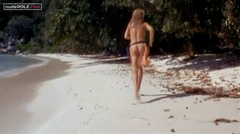 Lucy Irvine Nude Castaway 1986 Nuderole Com