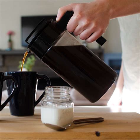 The 11 Best Cold Brew Coffee Makers Of 2022 According To A Coffee Expert