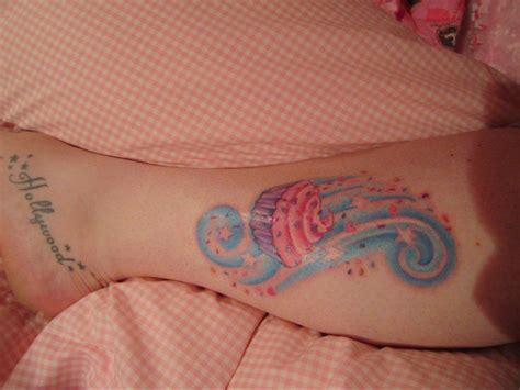 Sarah Willyards Cupcake And Sprinkles Tattoo Tattoos I Tattoo Tatting