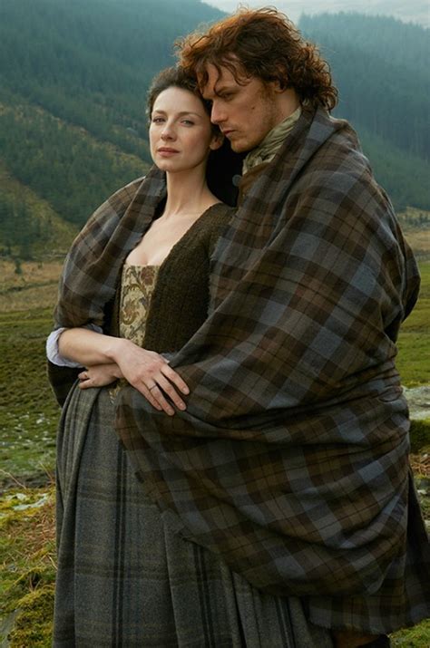 Outlander Claire And Jamie Season 1 Promotional Picture Claire And Jamie Fraser Photo 38516010