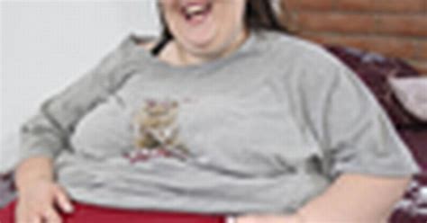 American Mum Guzzles 20000 Calories Per Day In Bid To Become Worlds