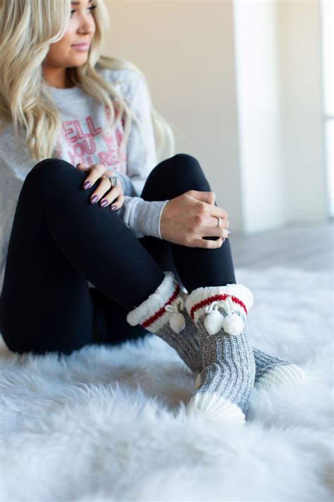 Cabin Sherpa Lounge Slipper Socks Cozyoutfits Cozy Winter Outfits