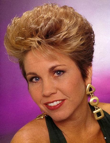 While some of these hair trends carried into the 90s, others were better off dead and forgotten. 80s hairstyles for short hair