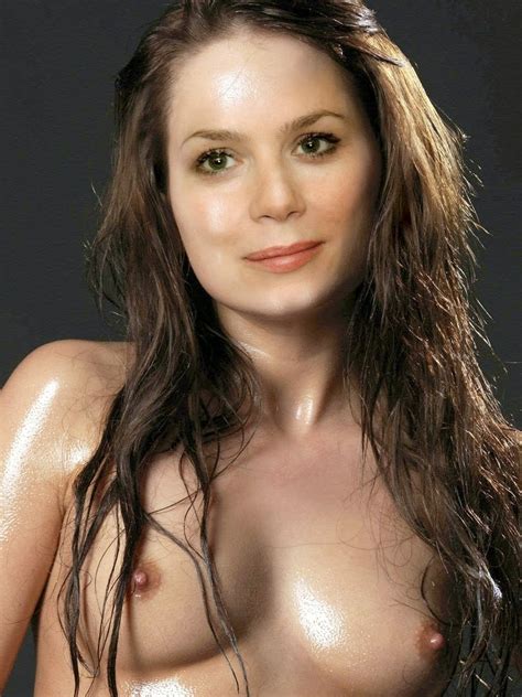 Naked Celebs Pics Anna Friel Sexy Nude Photos
