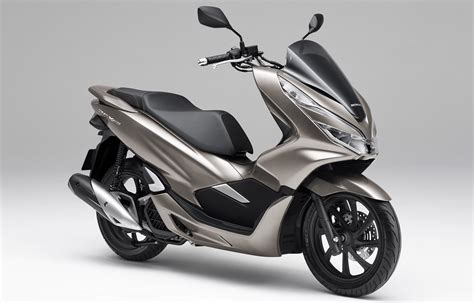 2018 honda pcx150 review on total motorcycle: Honda Gave The PCX 150 A Fresh New Update | Top Speed