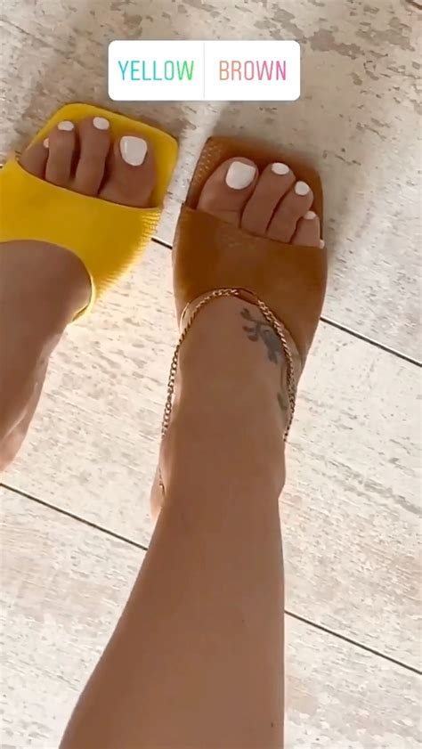 Monika Valerievas Feet