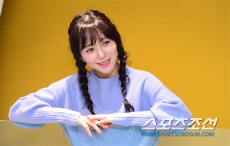 그룹 'aoa' 출신 권민아가 최근 불거진 양다리 논란에 바람, 여우짓 맞다. 권민아 "AOA 탈퇴 이유=지민" 유서 내용·증거 사진까지…8번의 ...