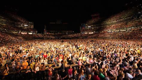 Fans At Nissan Stadium During The 2019 Cma Music Festival In Downtown