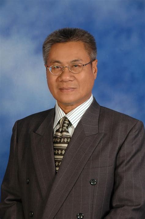 Penolong kanan pengarah kastam ii wk48. Dato' Mansor Othman: October 2012