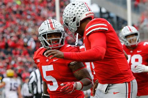 Ap College Football Poll Ohio State Up To No 6 After Stomping