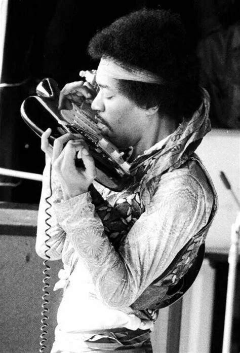 Learn how to play blues guitar like the legendary jimi hendrix. Playing The Guitar Is Easy With These Tips And Tricks ...