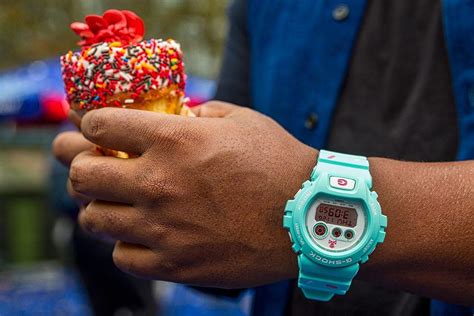 Sprinkles are the accent to a cupcake. Live Photos G-Shock Johnny Cupcakes GDX6900JC-3 | G ...