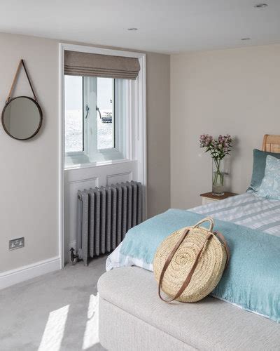 These grey carpet photos will show you how to style your space, as well as exploring what colour grey carpet can be incredibly versatile when used in a bedroom. Grey carpet living room ideas and grey carpet bedroom ...