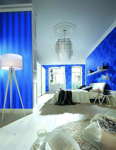 Ein offenbar alkoholisierter münchner (21) hat versucht, in das haus von dieter bohlen (65) in tötensen (landkreis harburg) einzusteigen. Blau Weiss Gestreifte Tapete A Dieter Bohlen Elegant ...