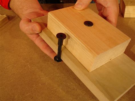 These corrugated nails are featured with chisel point and can be easily these unique designed fasteners are widely applied in the corner frame connection, the joining together of wood, solid wood furniture. Tips for Using Fasteners as Temporary Joints | DIY