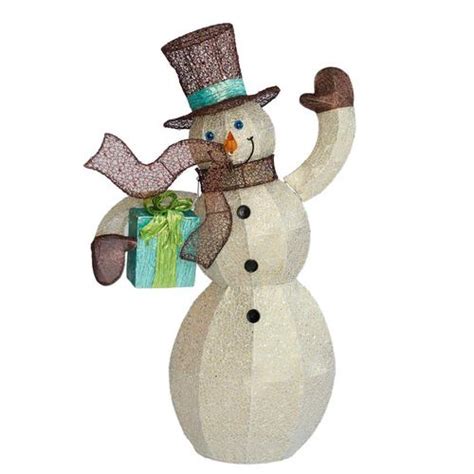 4 In Snowman Sculpture With White Incandescent Lights In The Outdoor