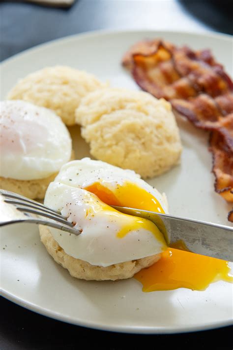 How To Make Poached Eggs The Best Way Fifteen Spatulas