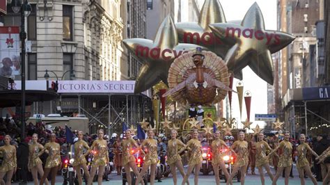 Five Iconic Costumes Weve Worn For The Thanksgiving Day Parade The