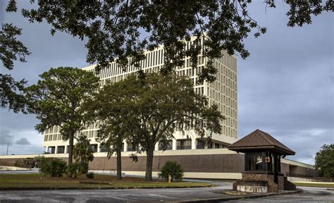 Charleston County Sells Former Naval Hospital For 15m Hundreds Of