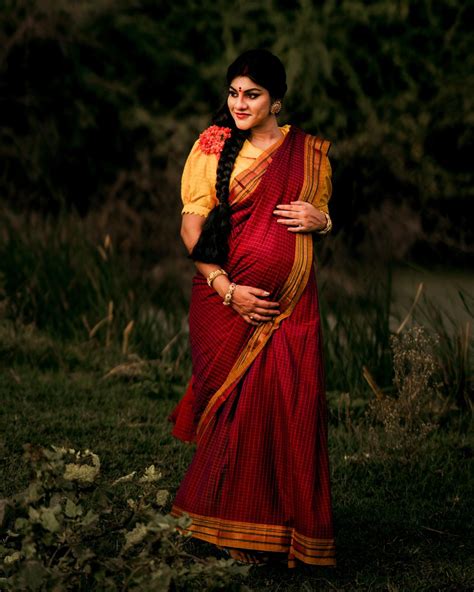 Maternity Photoshoot In Saree South Indian Style Little Vows Fine Art Maternity And New